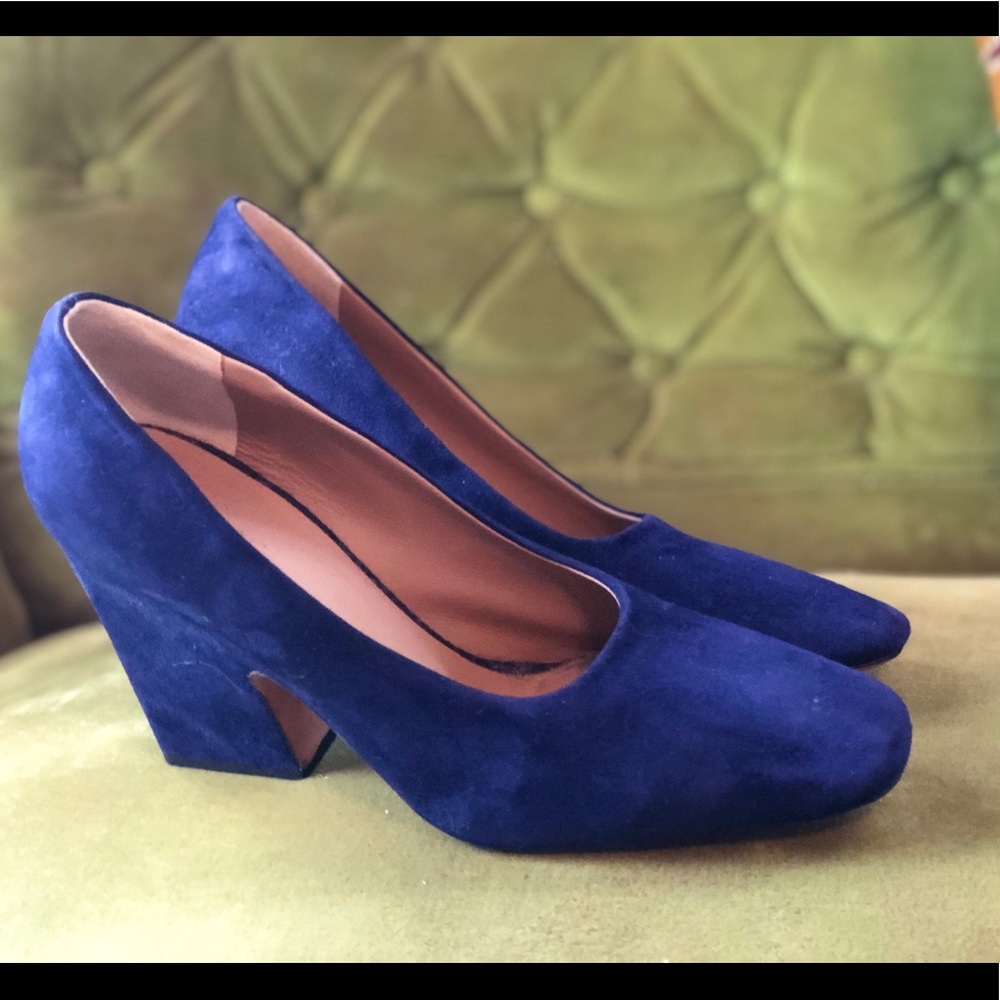 Vince Suede Shoes Sz 6 M